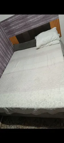 VENDE-SE CAMA DE CASAL