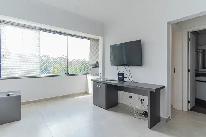Imóvel para aluguel tem 33 metros quadrados com 1 quarto em Paraíso do Morumbi - São Paulo