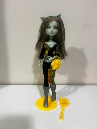 Boneca Monster High Frankie Stein Freaki Fusion