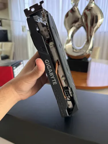 PLACA DE VIDEO gigabyte geforce gtx 1650 4gb