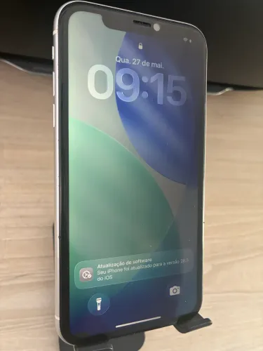 iPhone 11 - 64 GB