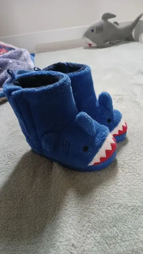 Pantufa tubarão 21