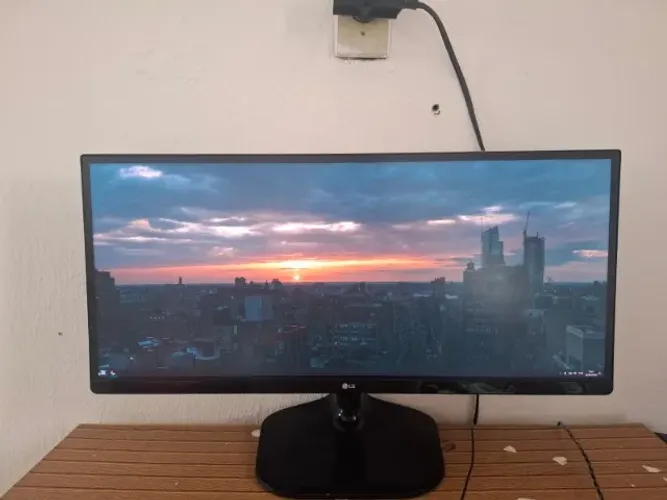 Monitor Gamer LG 25" Full HD, IPS, Ultra Wide, 75 Hz.