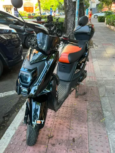 MOTO SCOOTER 2025 SUPER CONSERVADA