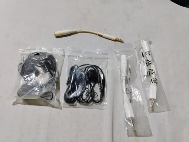FONES E ANTENAS ORIGINAIS