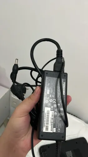 Vendo fonte carregador de notebook