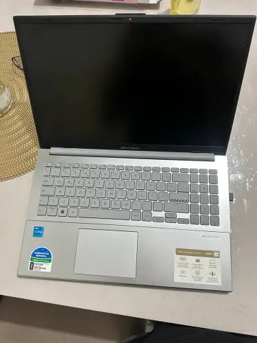 Notebook Asus Vivobook  Go 15  Intel core i3 8Gb Ram 256 ssd Windows 11 