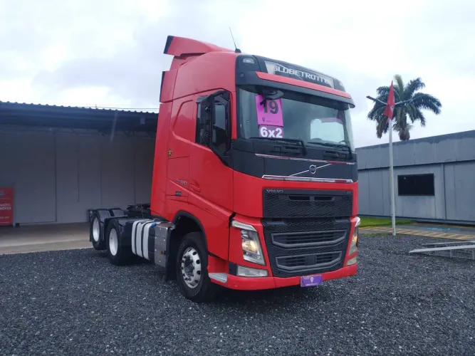 Volvo FH 460 6X2 2018/2019 Vamos Seminovos Goiania