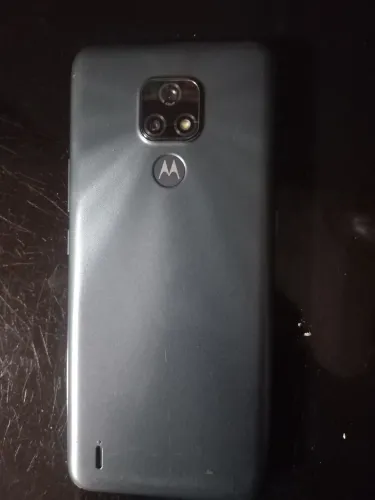 Celular Motorola E7