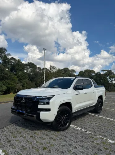 Mitsubishi TRITON Katana 2.4 CD 4X4 TB Diesel Aut. 2026