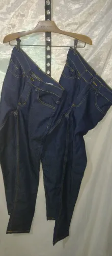 Duas calças jeans feminina tamanho pequeno 