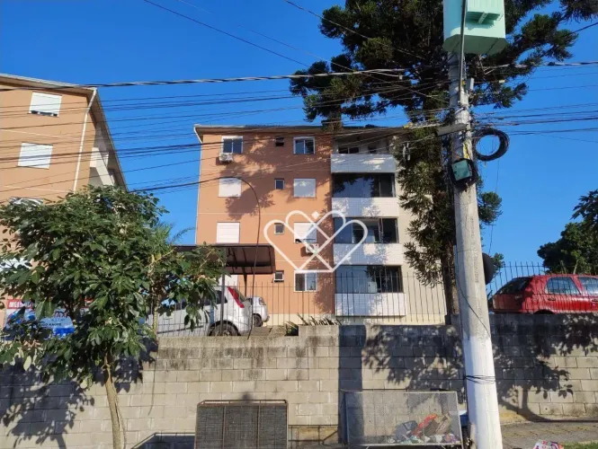 Apartamento à Venda Semi Mobiliado com Dois Quartos e Ótima Distribuição de Área