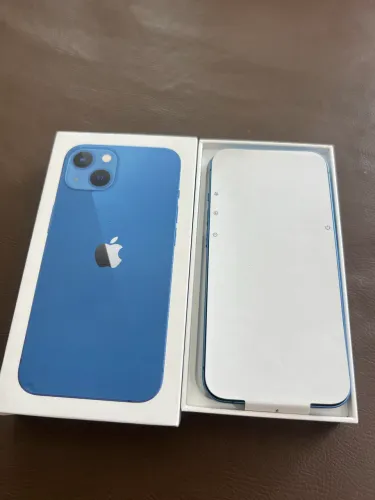 iPhone 13 256