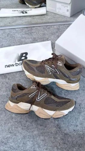 Tênis New balance 9060 Feminino Sintético Chocolate ! 