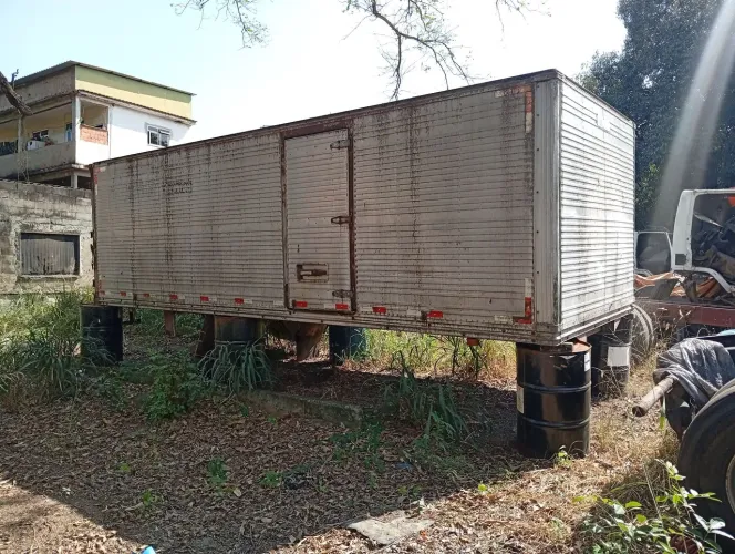 Baú 6,20m