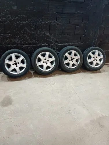 Rodas peneu Aro 15 