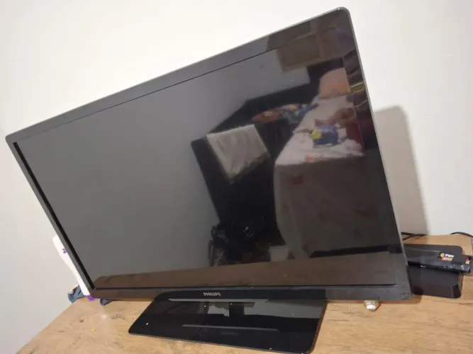 Vendo tv 32 polegadas não é smart
