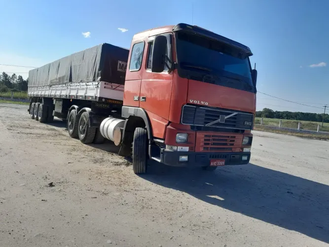 Volvo fh 380 + carreta guerra ls 2010