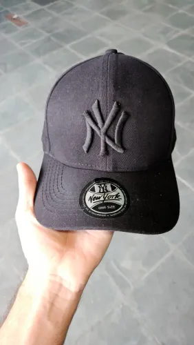 Boné New York Yankees Unissex Regulável