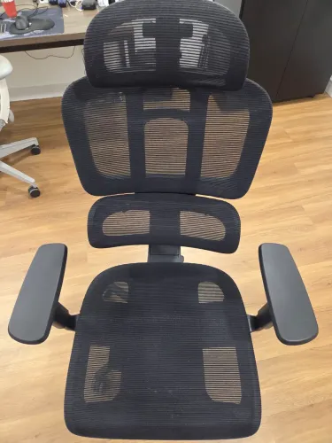 Cadeira de Escritório Ergonômica Elements Sophy - Muito conservada