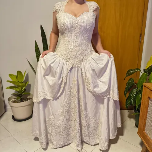 Vestido de noiva bordado 