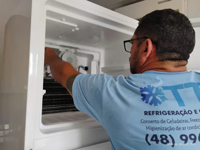 Assistência Técnica em Refrigeração/Consertos e Reparos de Geladeira, Máquina de lavar