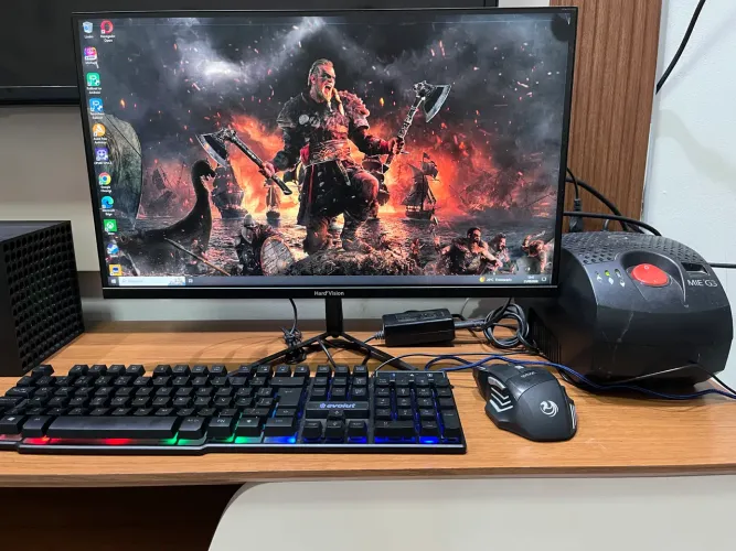 PC COMPLETO + MONITOR + TECLADO + MOUSE | LEIA A DESCRIÇÃO
