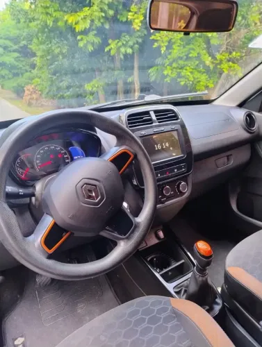 Renault Kwid Outsider 1.0 Flex 12V 5P Mec. 2022