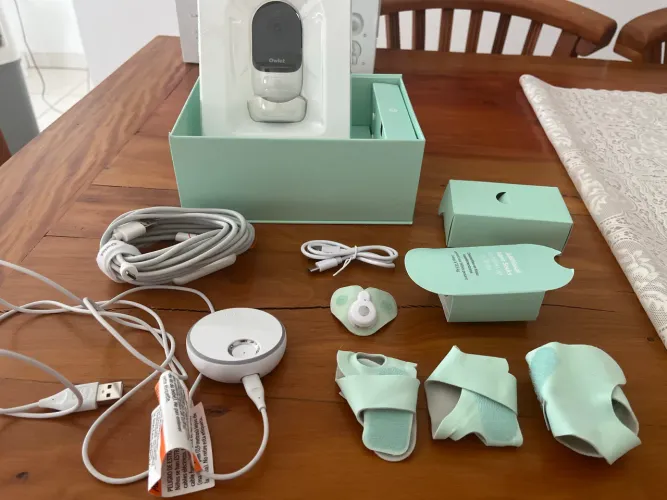 Owlet Dream Duo ? a babá eletrônica que vem com a meia inteligente (Dream Sock) + câmera