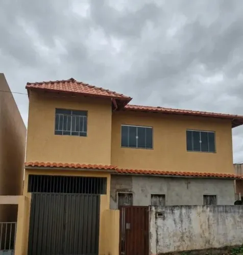 Casa com 2 quartos no Nova Viçosa