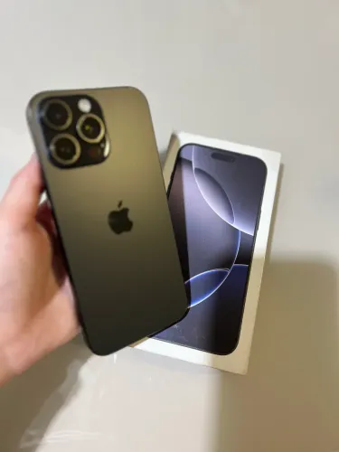 iPhone 16 PRO MAX 256GB garantia Apple 09/2026