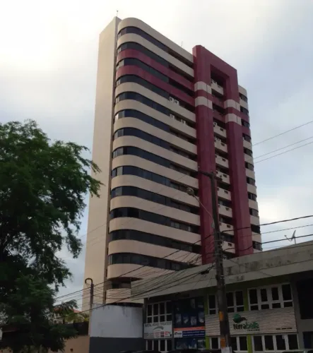APARTAMENTO ALTO PADRÃO | 270m² | 4 SUÍTES | 3 VAGAS | PETRÓPOLIS