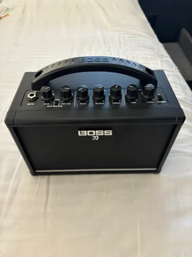 Amplificador Boss Katana Mini 7W - Excelente Estado