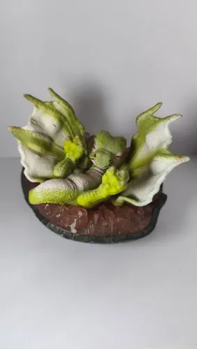 Boneco Dragão Ovo Bebê RARO Schleich marca alemã