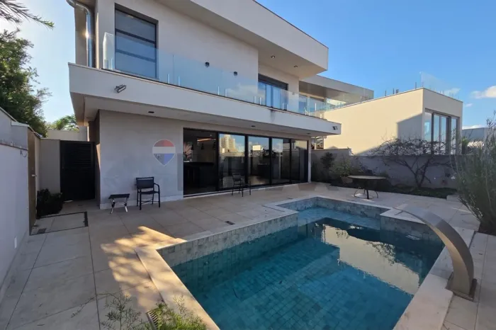 SOBRADO SEMIMOBILIADO NO CONDOMÍNIO TERRAS DE FLORENÇA | VILA DO GOLF | 5 SUÍTES | PISCINA