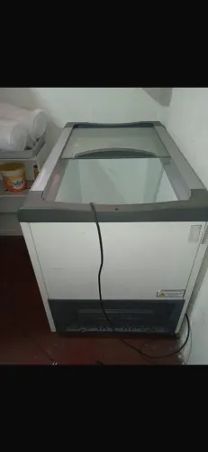 Freezer metalfrio