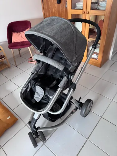 carrinho de bebê / Moisés Safety 1st