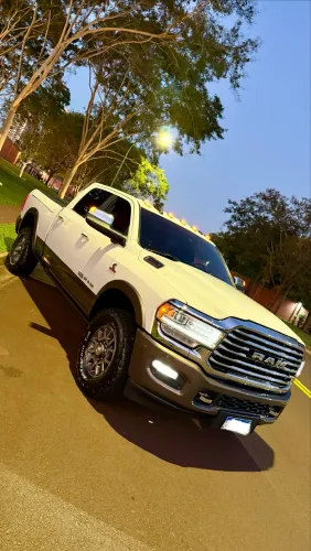 Ram 3500 Yellowstone Edition 6.7 TB CD Die. 2022