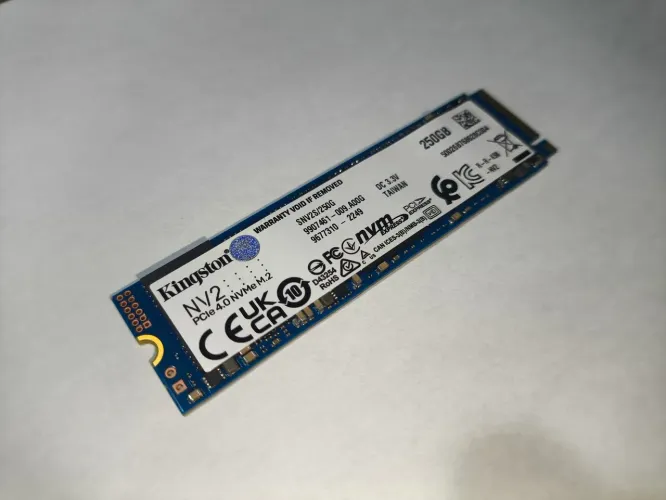SSD NVME 250Gb Kingston 98% Pouco Usado