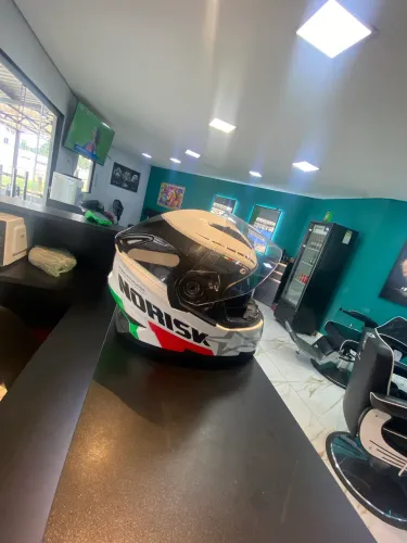 Capacete norisk Itália ? 