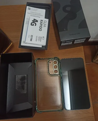 Samsung Galaxy S22 128GB - Na Caixa + Capa - Impecável!