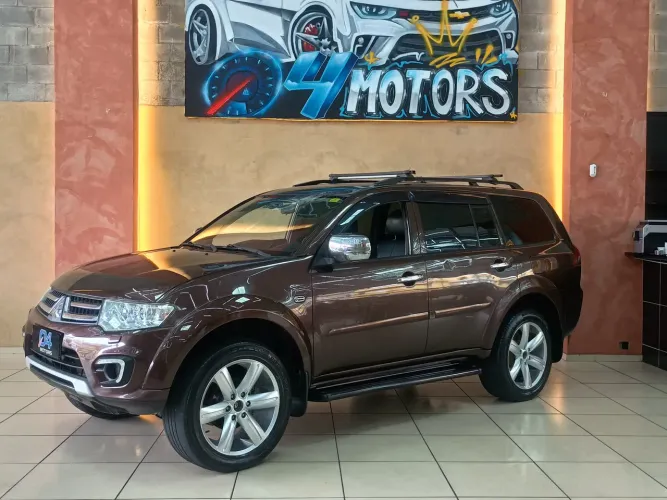 Mitsubishi Pajero Dakar HPE 3.2 4X4 T.I Dies 5P AUT 2015