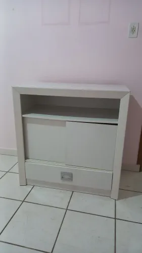 Cômoda Usada em Ótimo Estado