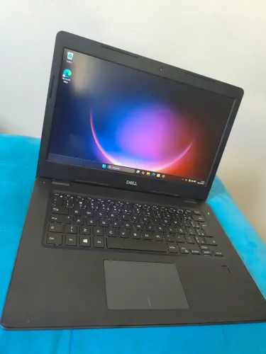 Notebook DELL i5 7° Geração com 8GB DDR4 e SSD 120GB 