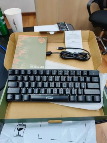 Teclado Mecânico Gamer Rgb, Switch Azul, 60% - Novo!