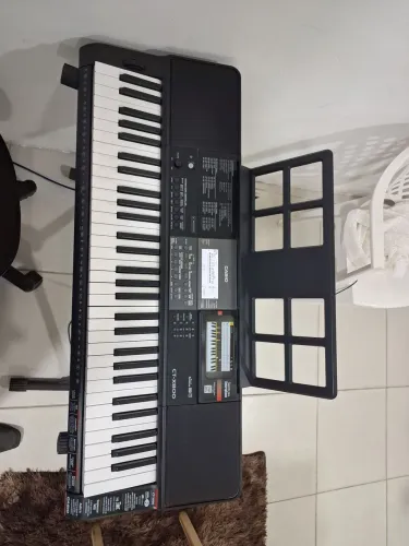Teclado musical Cassio Ct-x 800 USB 61 teclas 