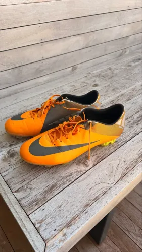 Chuteira Nike Mercurial Vapor Superfly III