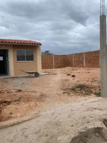 Casa em Belo Jardim/PE, bairro Viana e Moura