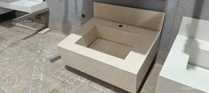 Pia em porcelanato 