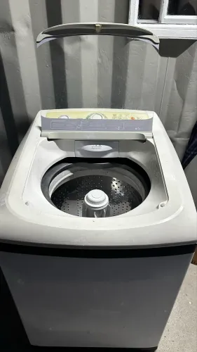 Vende-se Máquina de Lavar Cônsul 